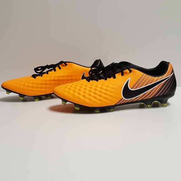 Nike Men's MagistaX Finale II TF Turf Soccer Shoe (Sz. 9.5